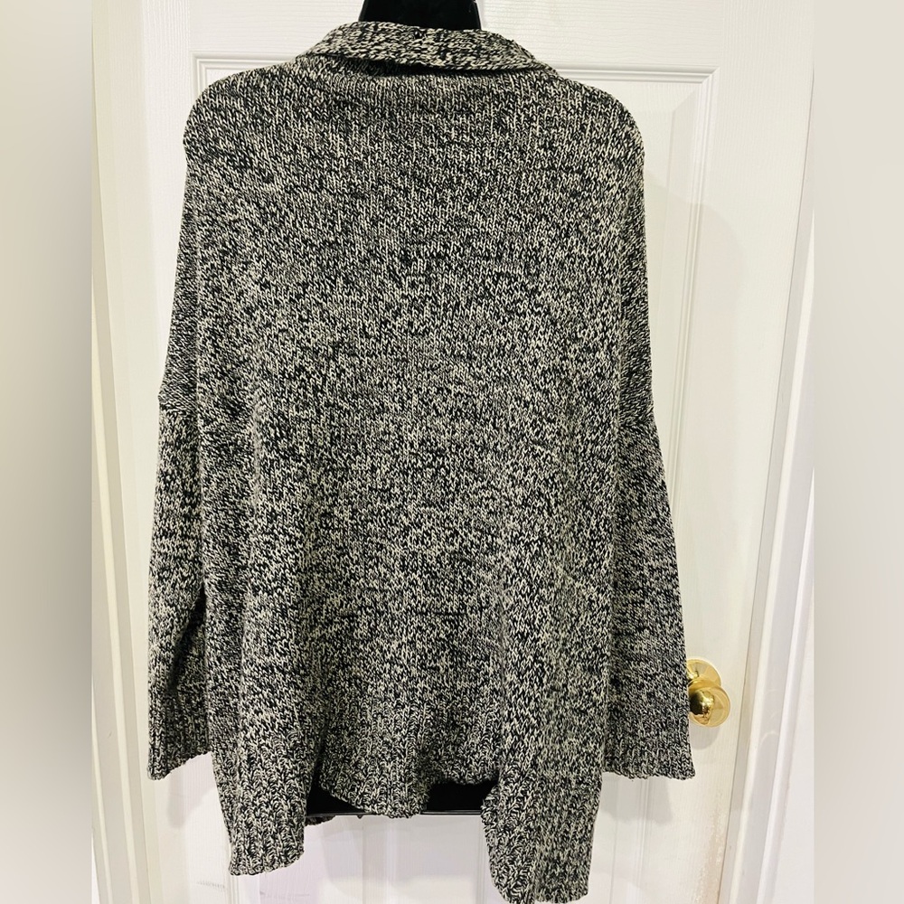 Cardigan - Picture 3 of 4